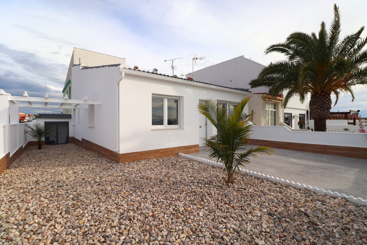 3 Bed Townhouse for sale in Ciudad Quesada Costa Blanca, Alicante, Spain