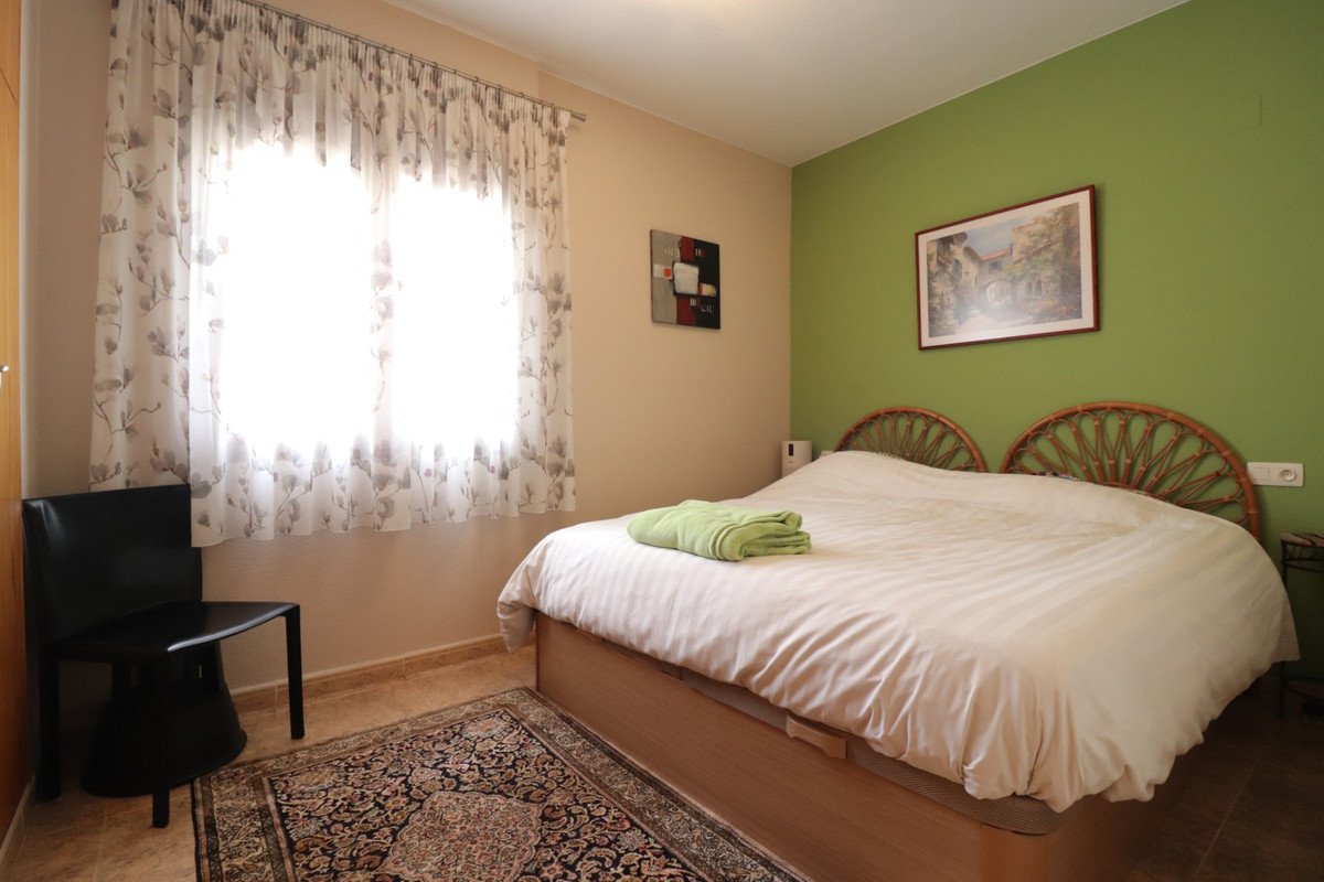 Se vende Villa - Chalet de 3 dormitorios en Costa Blanca, Alicante, España