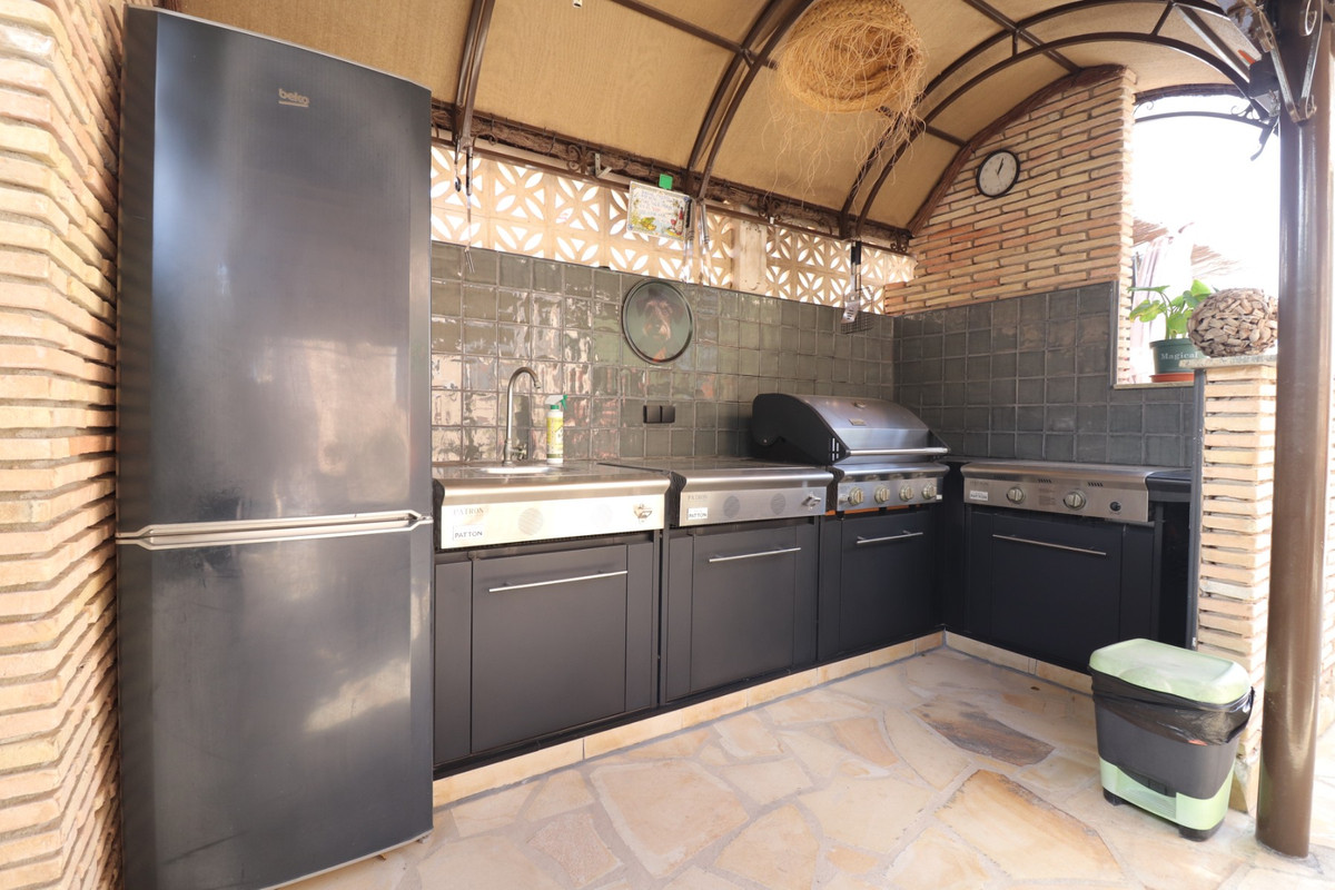 Se vende Villa - Chalet de 3 dormitorios en Costa Blanca, Alicante, España