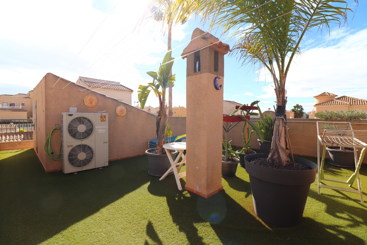 Se vende Villa - Chalet de 3 dormitorios en Costa Blanca, Alicante, España
