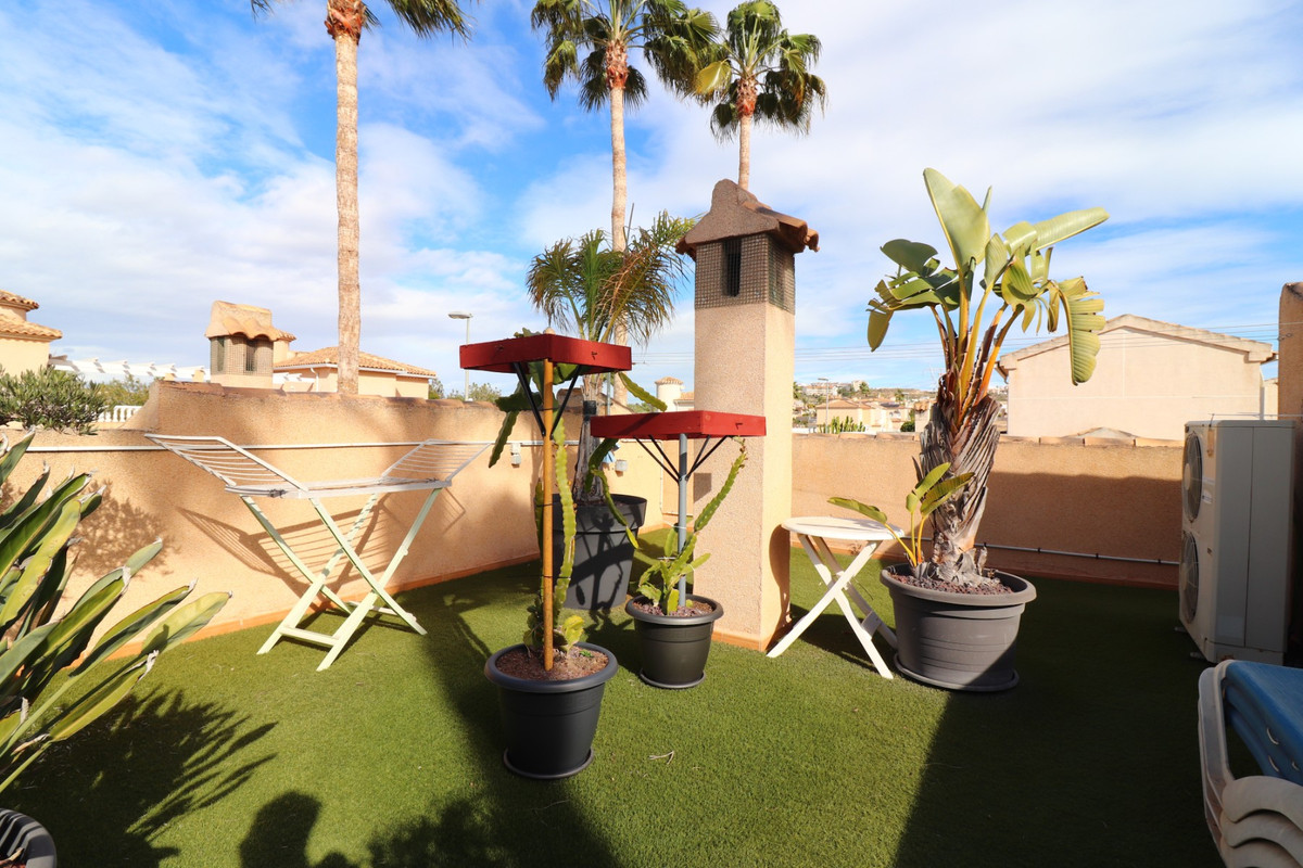 Se vende Villa - Chalet de 3 dormitorios en Costa Blanca, Alicante, España