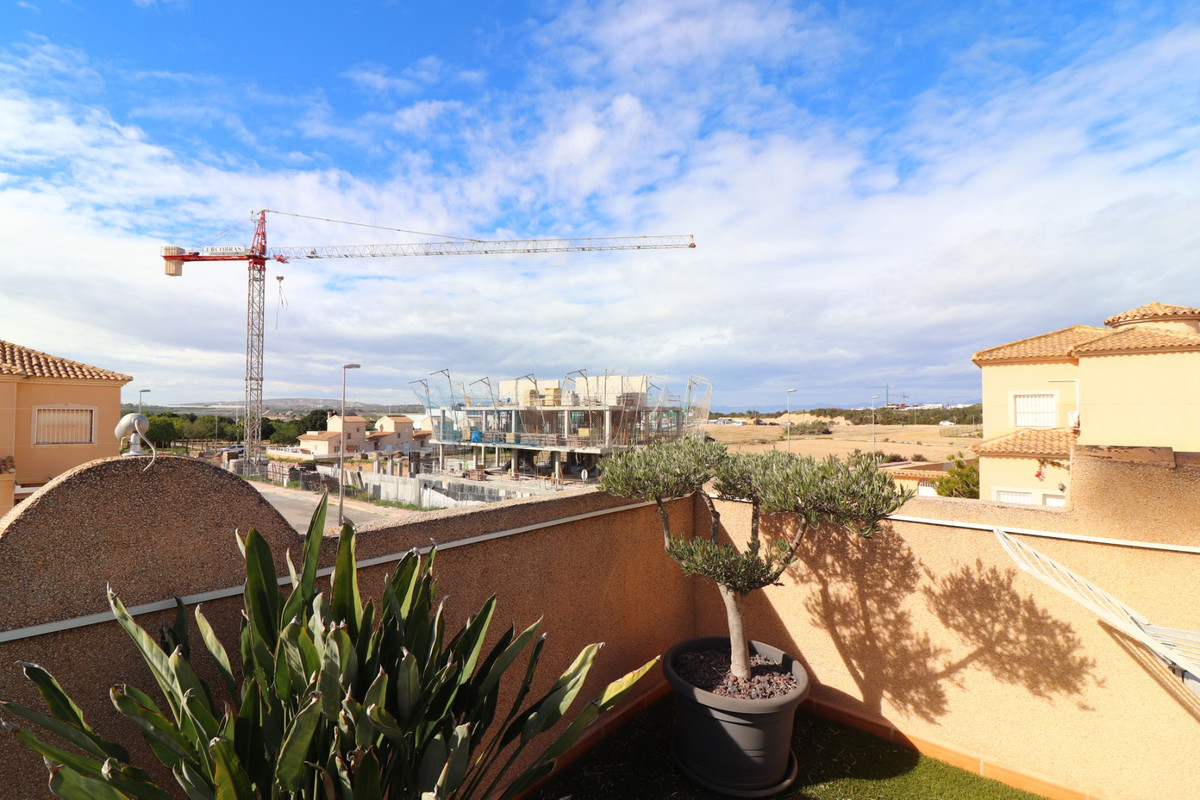 Se vende Villa - Chalet de 3 dormitorios en Costa Blanca, Alicante, España