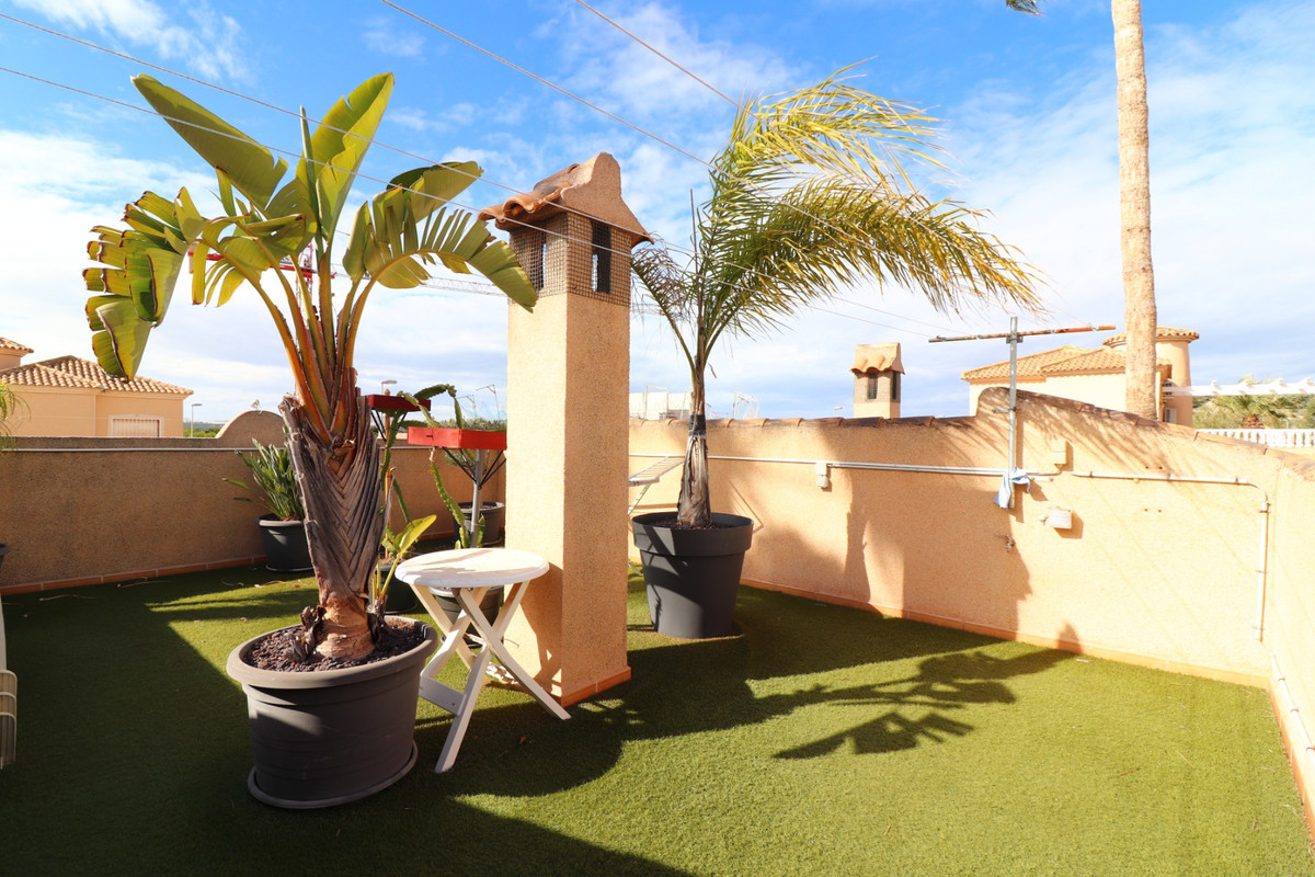 Se vende Villa - Chalet de 3 dormitorios en Costa Blanca, Alicante, España
