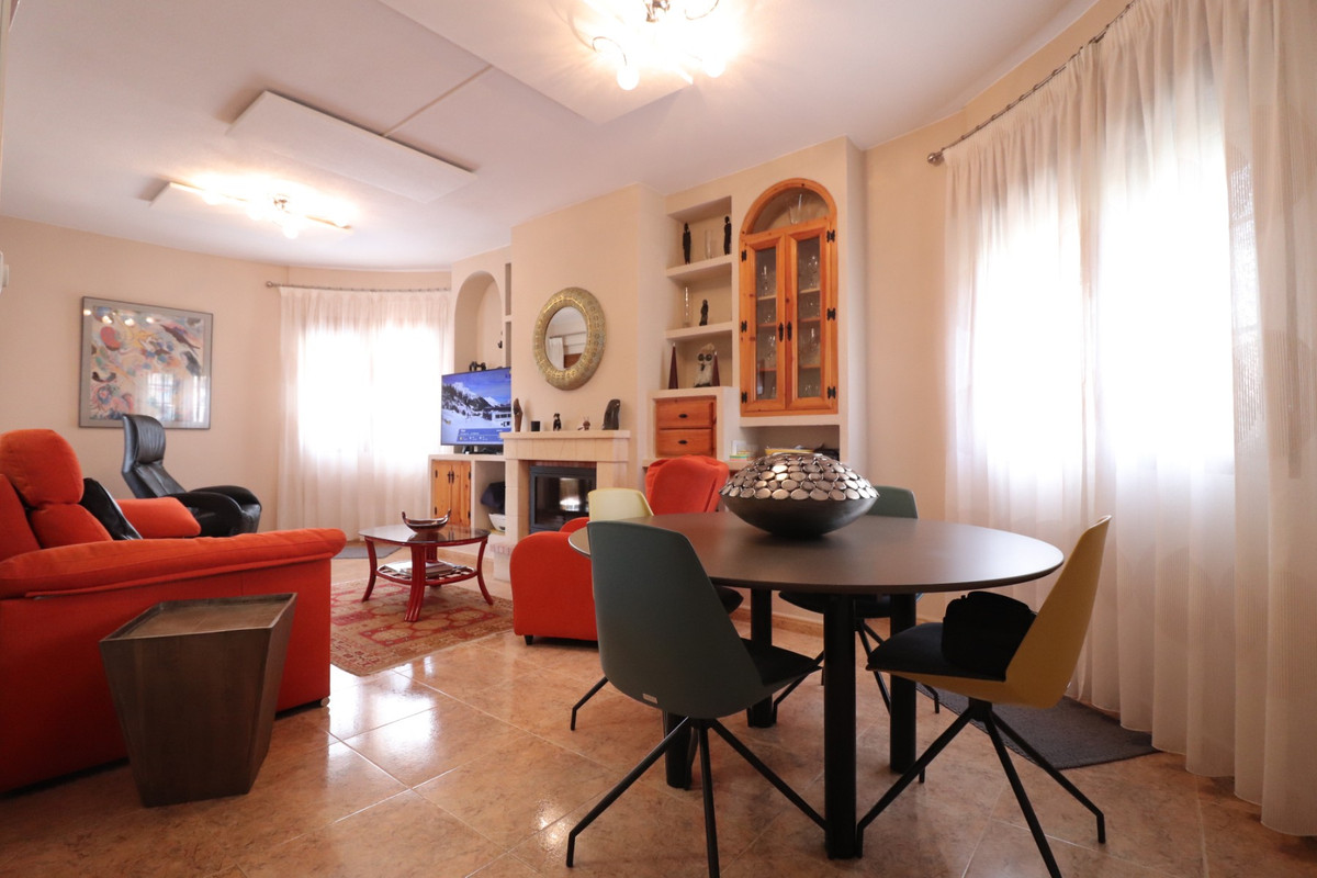 Se vende Villa - Chalet de 3 dormitorios en Costa Blanca, Alicante, España