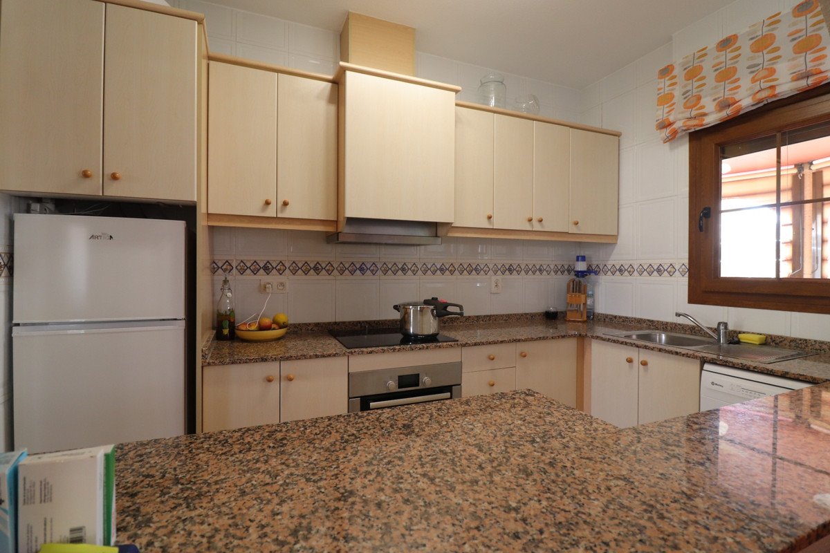 Se vende Villa - Chalet de 3 dormitorios en Costa Blanca, Alicante, España