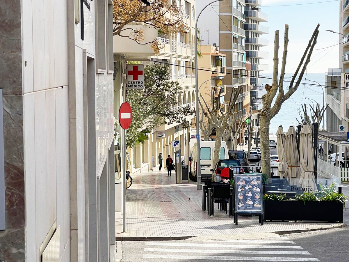 Se vende Apartamento Planta Media de 3 dormitorios en Costa Blanca, Alicante, España