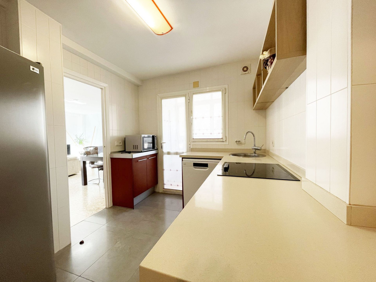 Se vende Apartamento Planta Media de 3 dormitorios en Costa Blanca, Alicante, España