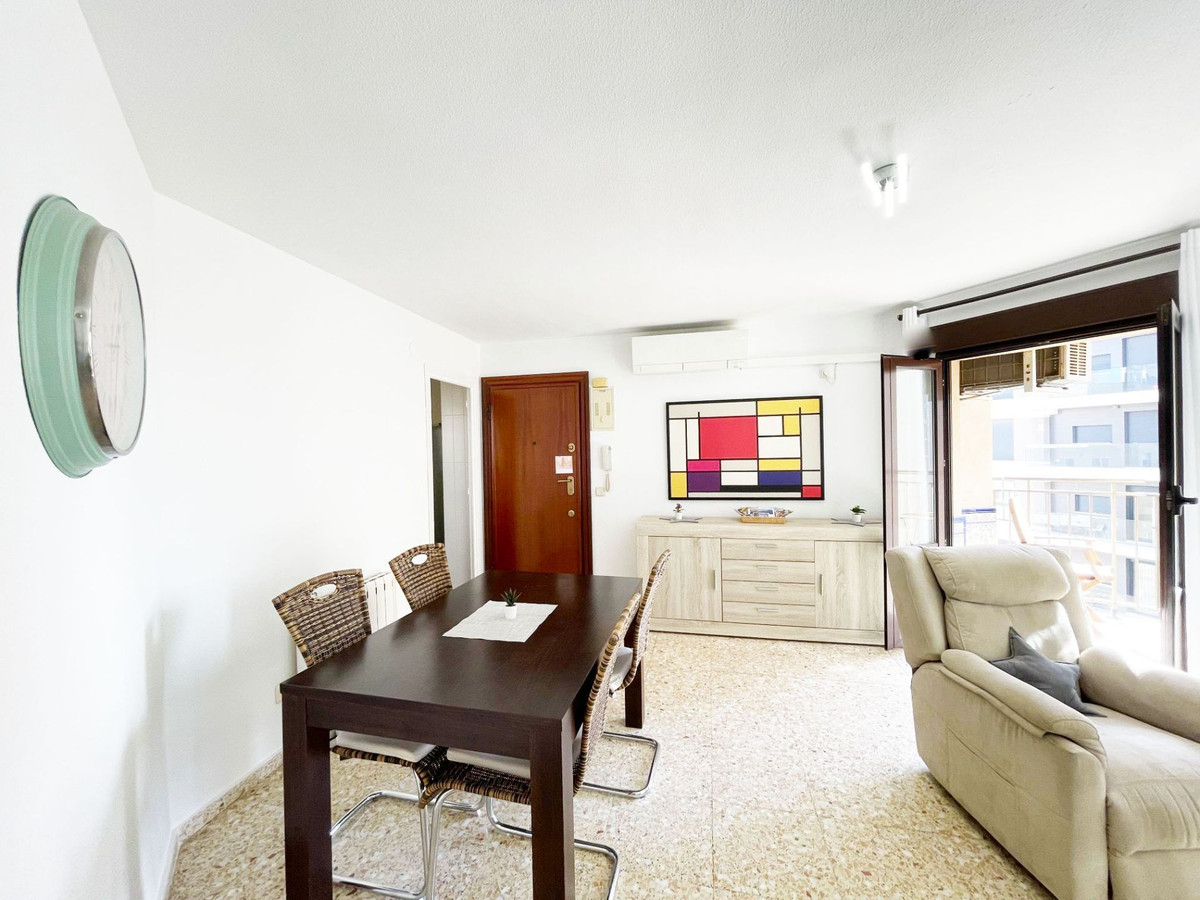 Se vende Apartamento Planta Media de 3 dormitorios en Costa Blanca, Alicante, España