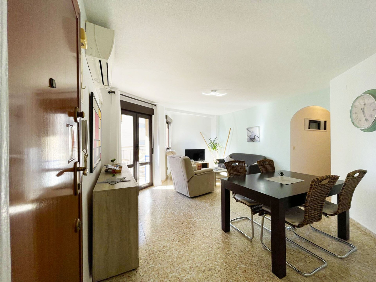 Se vende Apartamento Planta Media de 3 dormitorios en Costa Blanca, Alicante, España