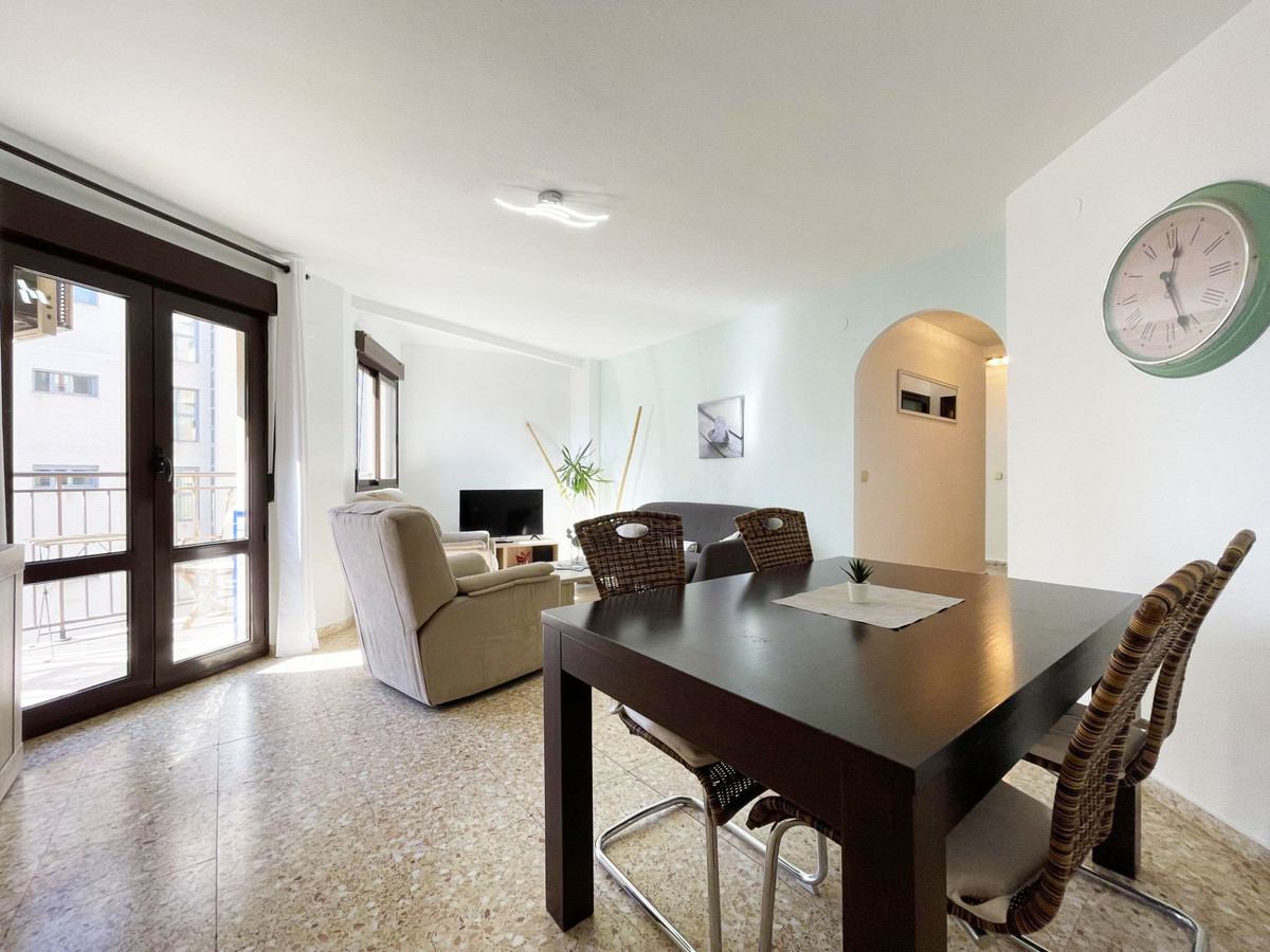 Se vende Apartamento Planta Media de 3 dormitorios en Costa Blanca, Alicante, España