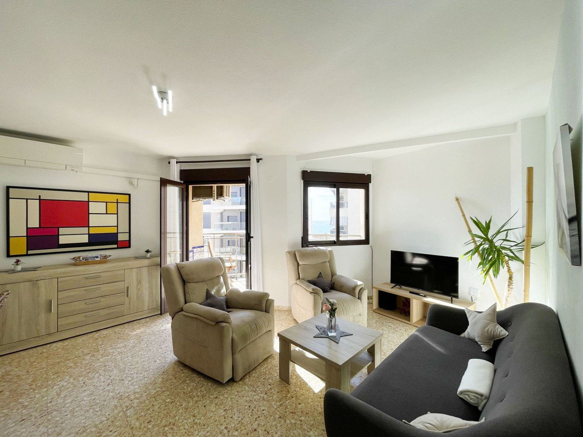 Se vende Apartamento Planta Media de 3 dormitorios en Costa Blanca, Alicante, España