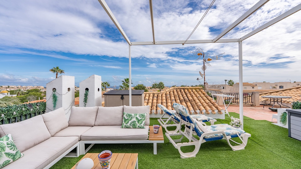 2 Bed Townhouse for sale in Playa Flamenca Costa Blanca, Alicante, Spain