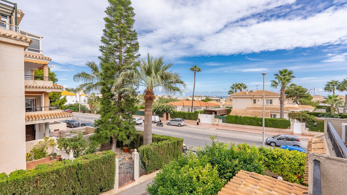2 Bed Townhouse for sale in Playa Flamenca Costa Blanca, Alicante, Spain