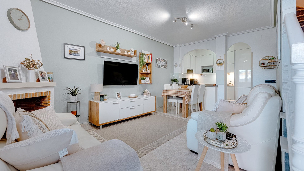 2 Bed Townhouse for sale in Playa Flamenca Costa Blanca, Alicante, Spain
