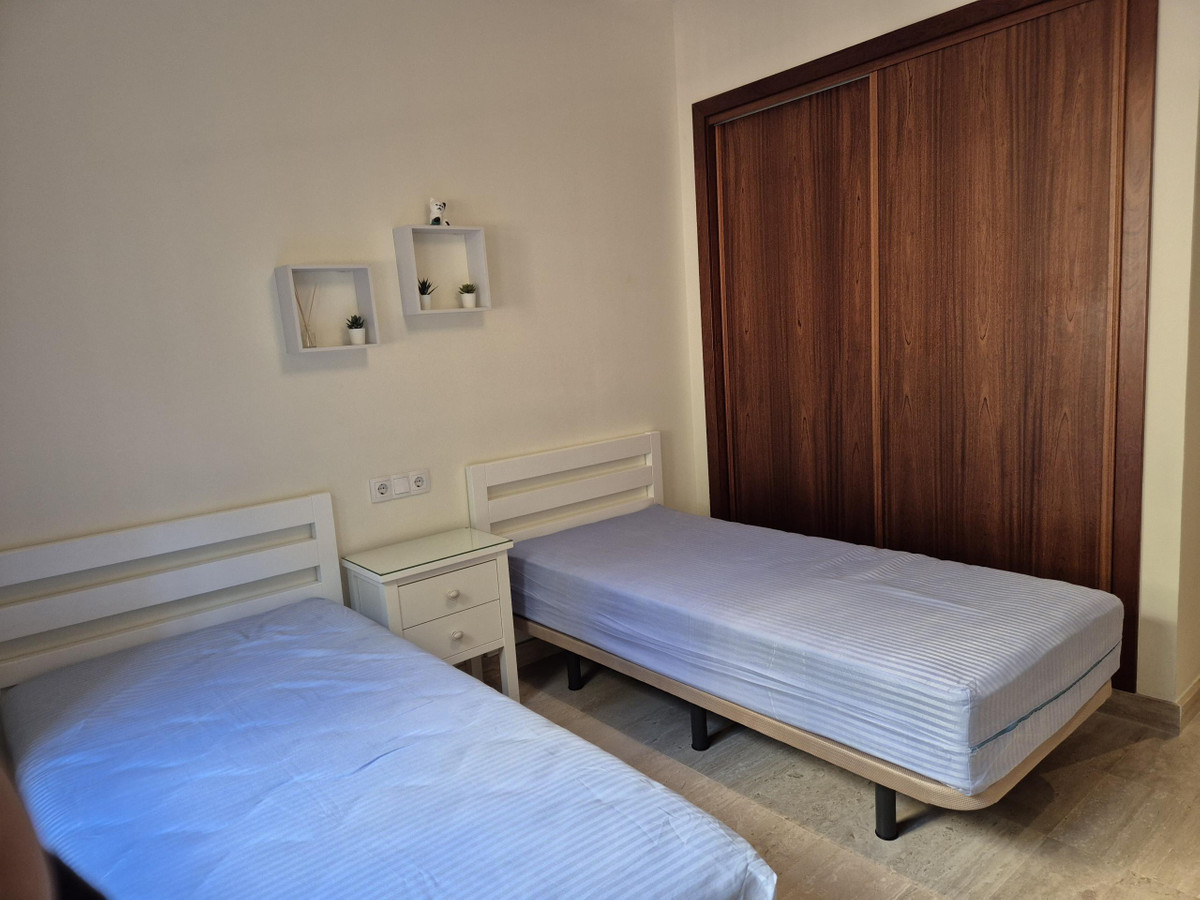 Se vende Apartamento Planta Baja de 2 dormitorios en Costa Del Sol, Málaga, España