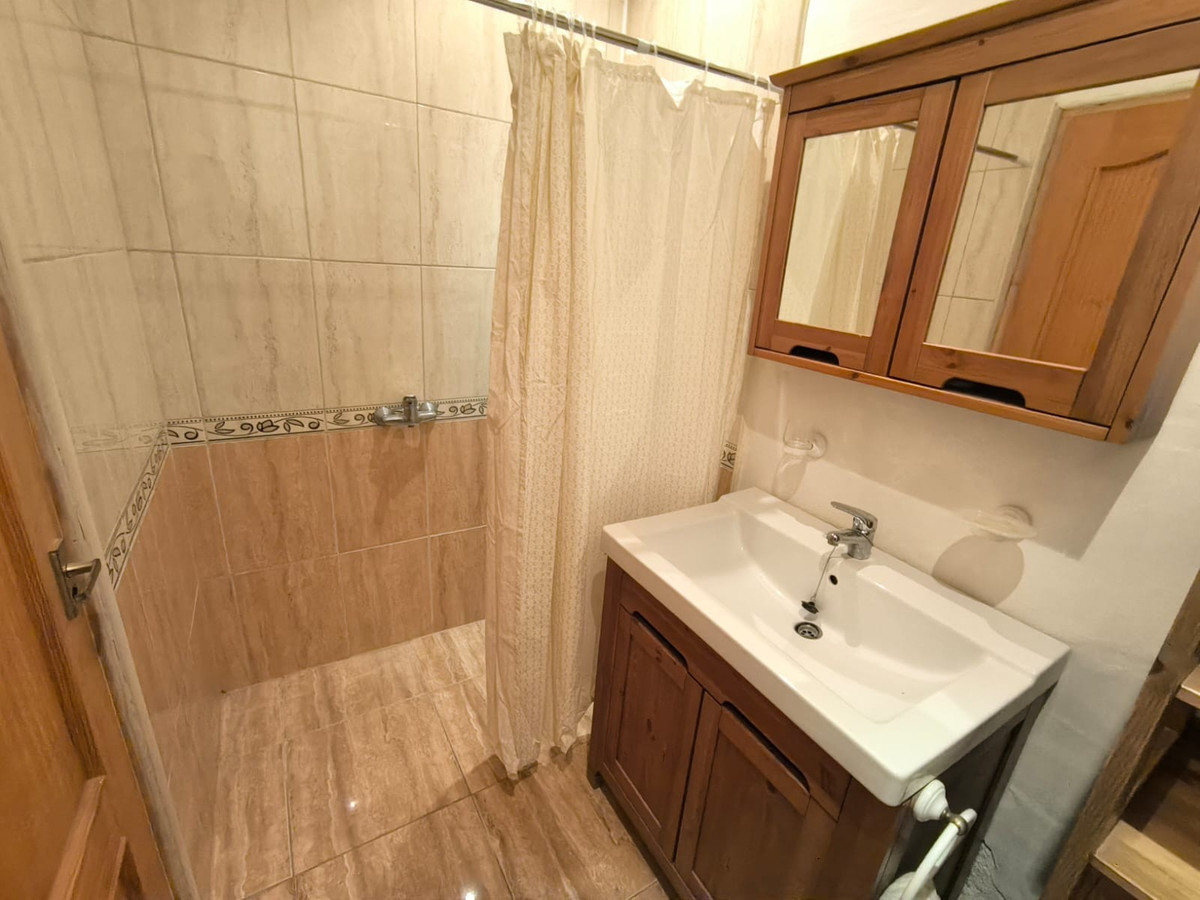 4 Bed Townhouse for sale in Villena Costa Blanca, Alicante, Spain