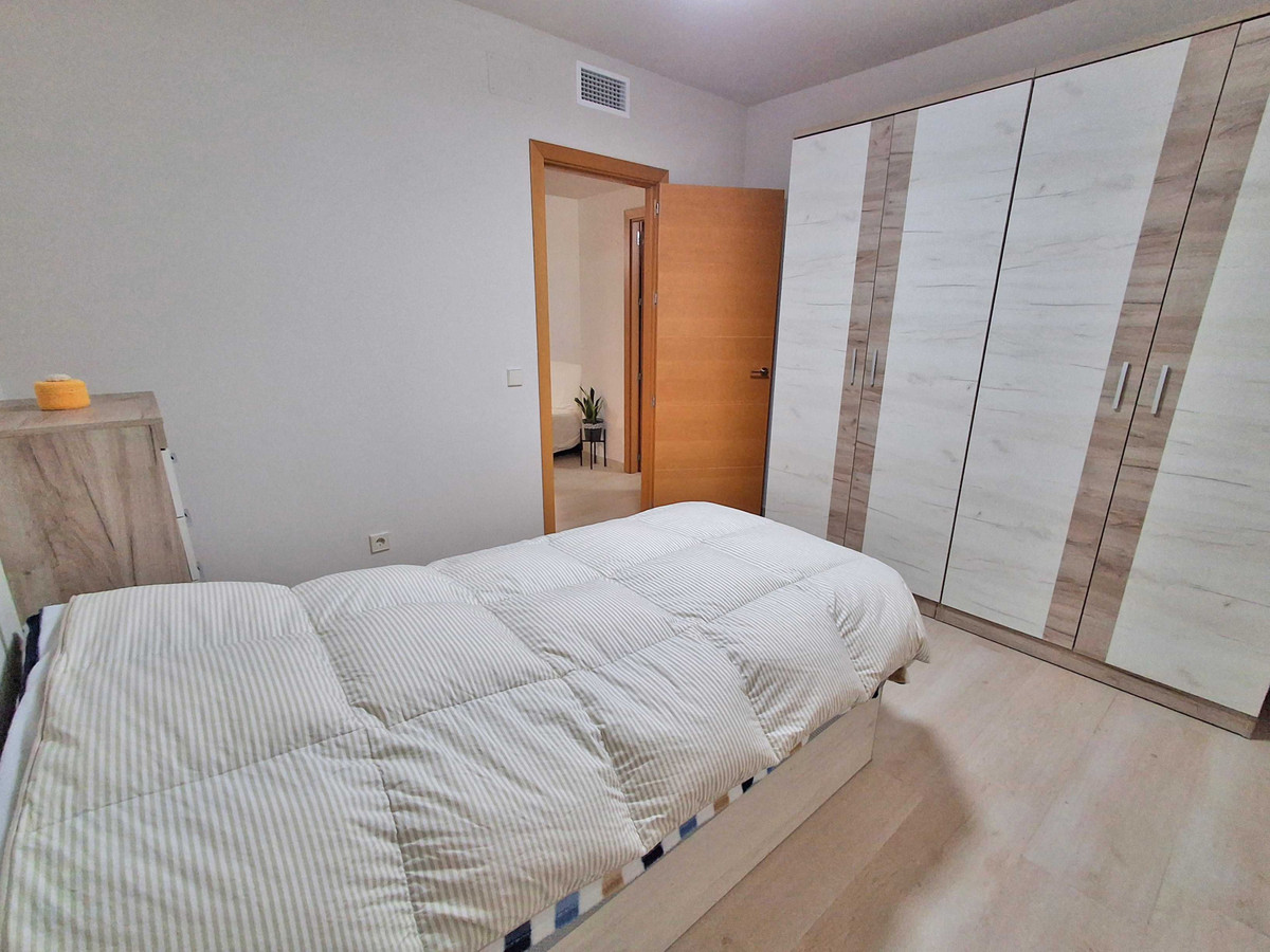 Se vende Apartamento Planta Media de 3 dormitorios en Costa Del Sol, Málaga, España