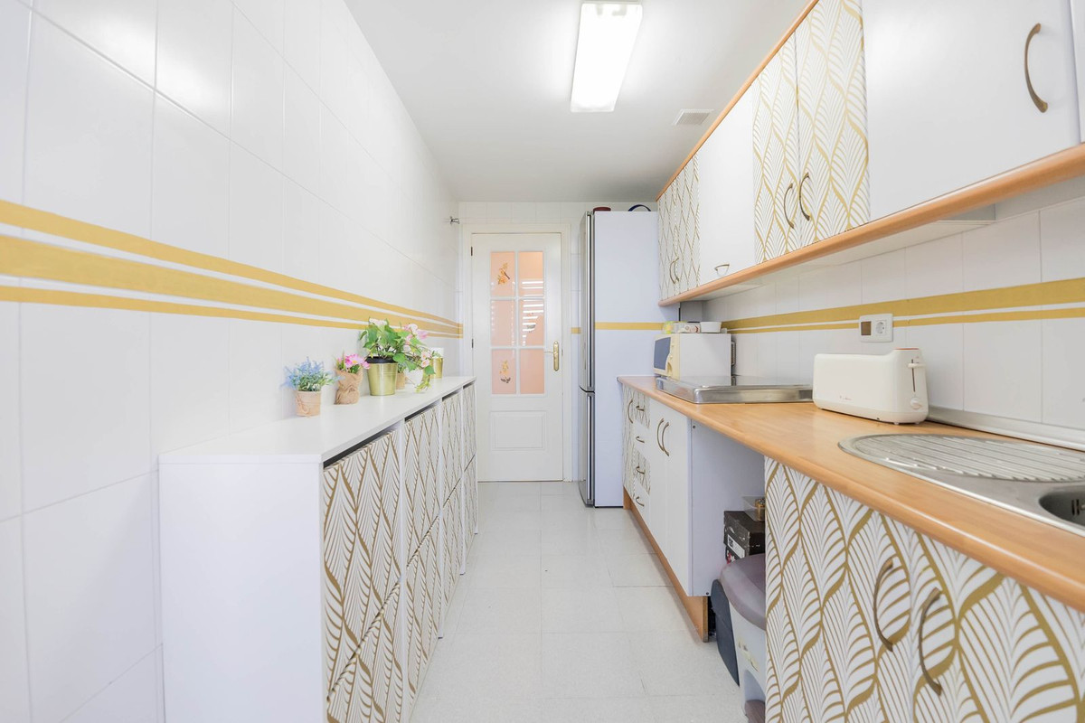 1 Bed Apartment for sale in Marbella Costa Del Sol, Málaga, Spain