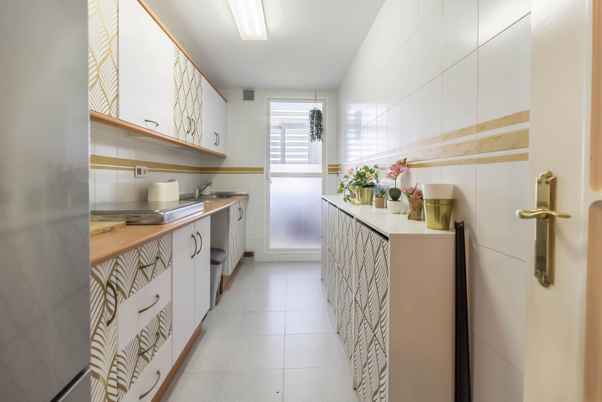 1 Bed Apartment for sale in Marbella Costa Del Sol, Málaga, Spain