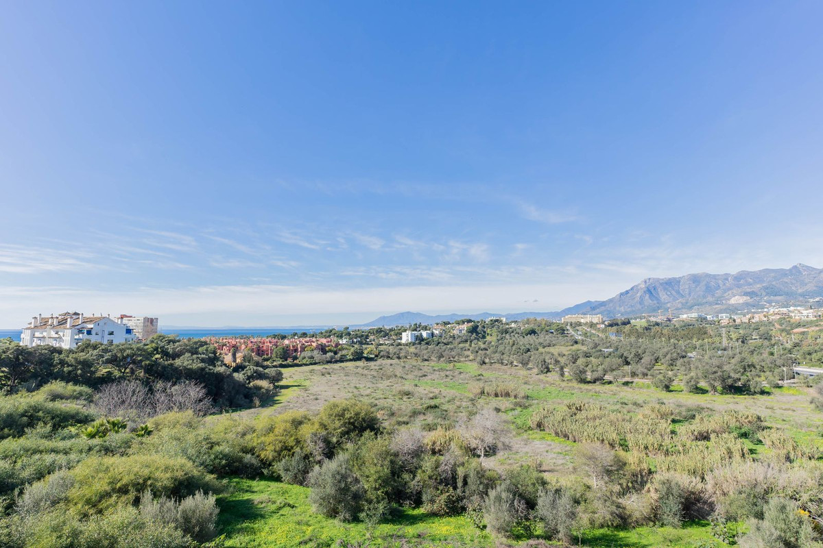 1 Bed Apartment for sale in Marbella Costa Del Sol, Málaga, Spain
