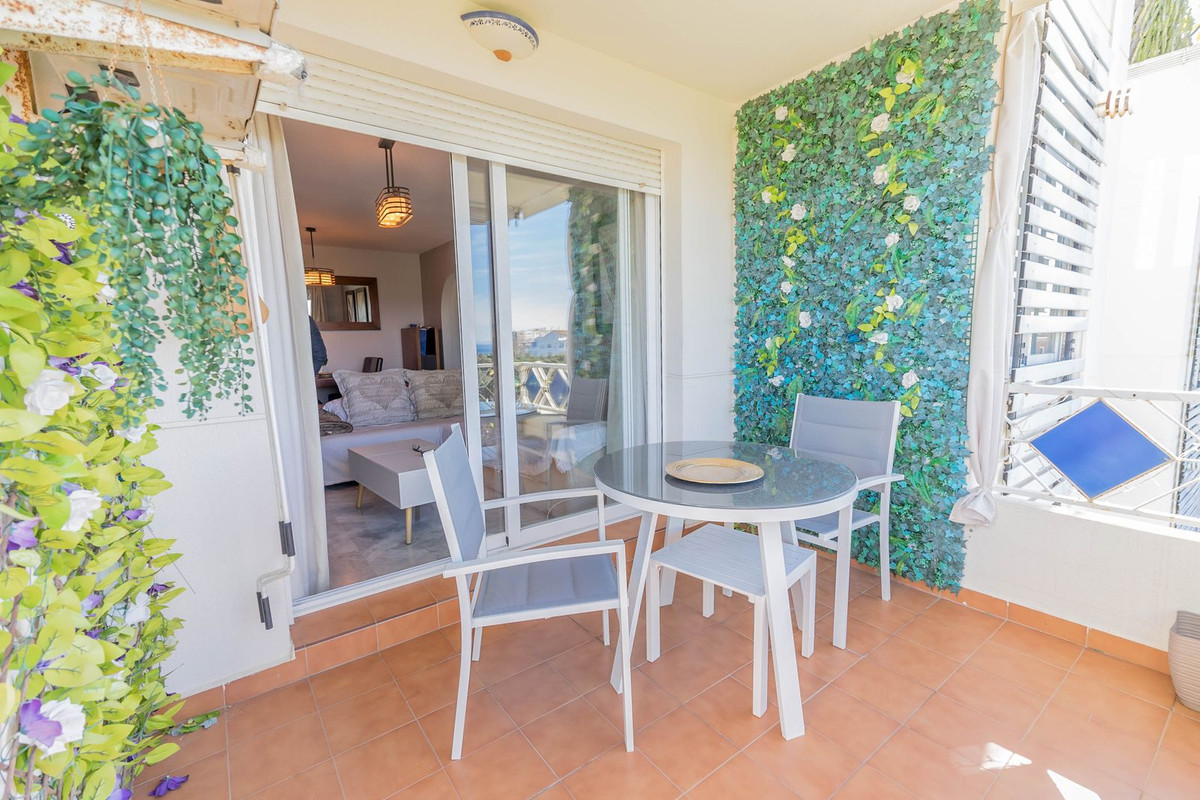 1 Bed Apartment for sale in Marbella Costa Del Sol, Málaga, Spain
