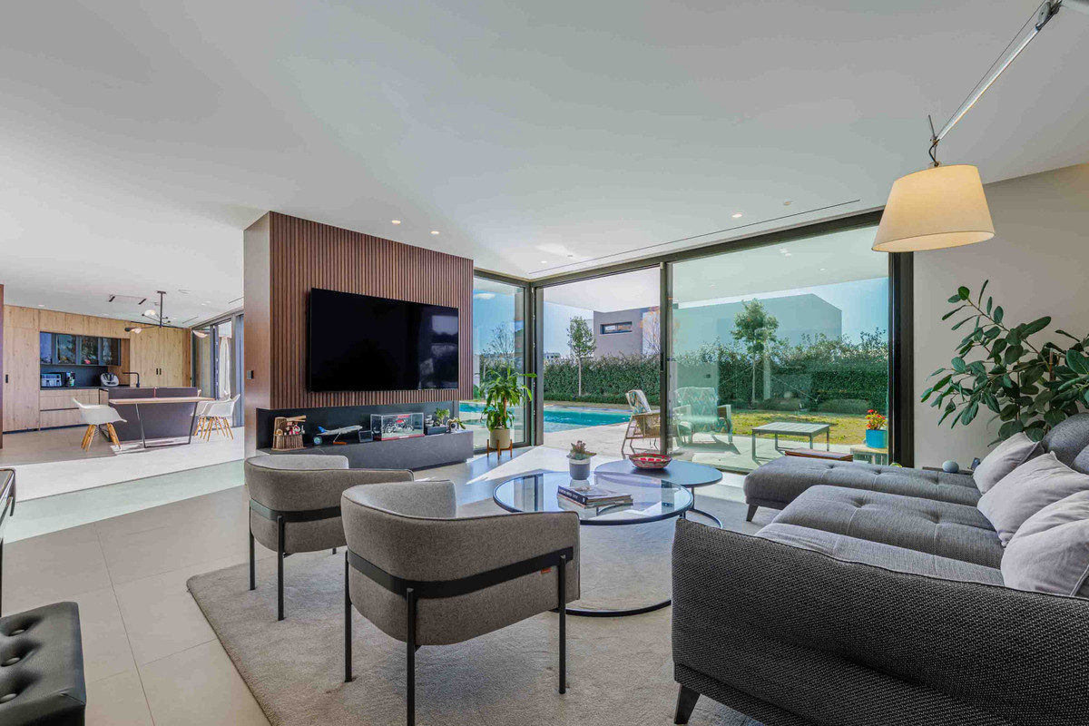 Se vende Villa - Chalet de 3 dormitorios en Costa Del Sol, Málaga, España