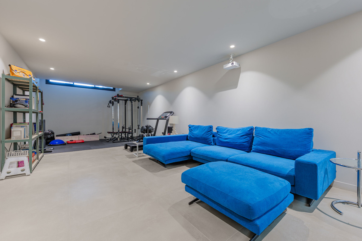 Se vende Villa - Chalet de 3 dormitorios en Costa Del Sol, Málaga, España