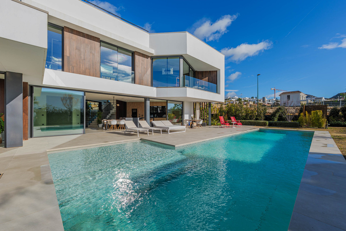 Se vende Villa - Chalet de 3 dormitorios en Costa Del Sol, Málaga, España