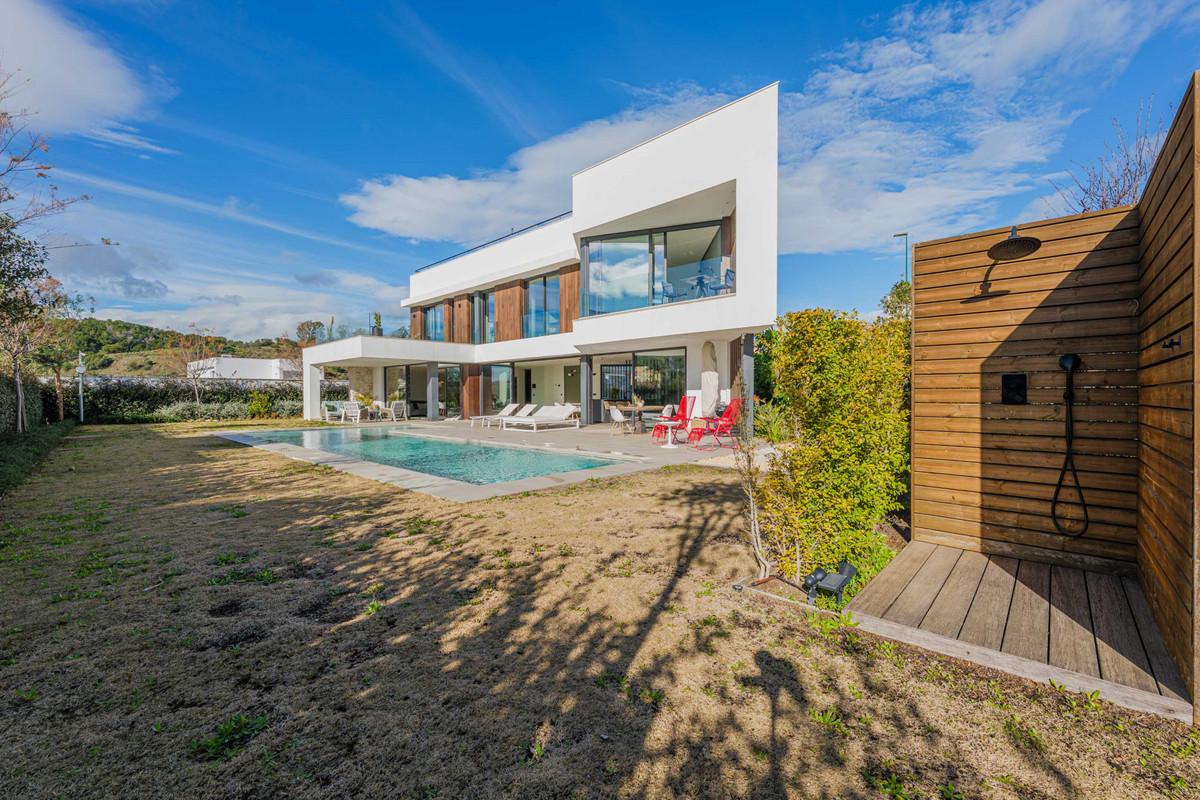 Se vende Villa - Chalet de 3 dormitorios en Costa Del Sol, Málaga, España