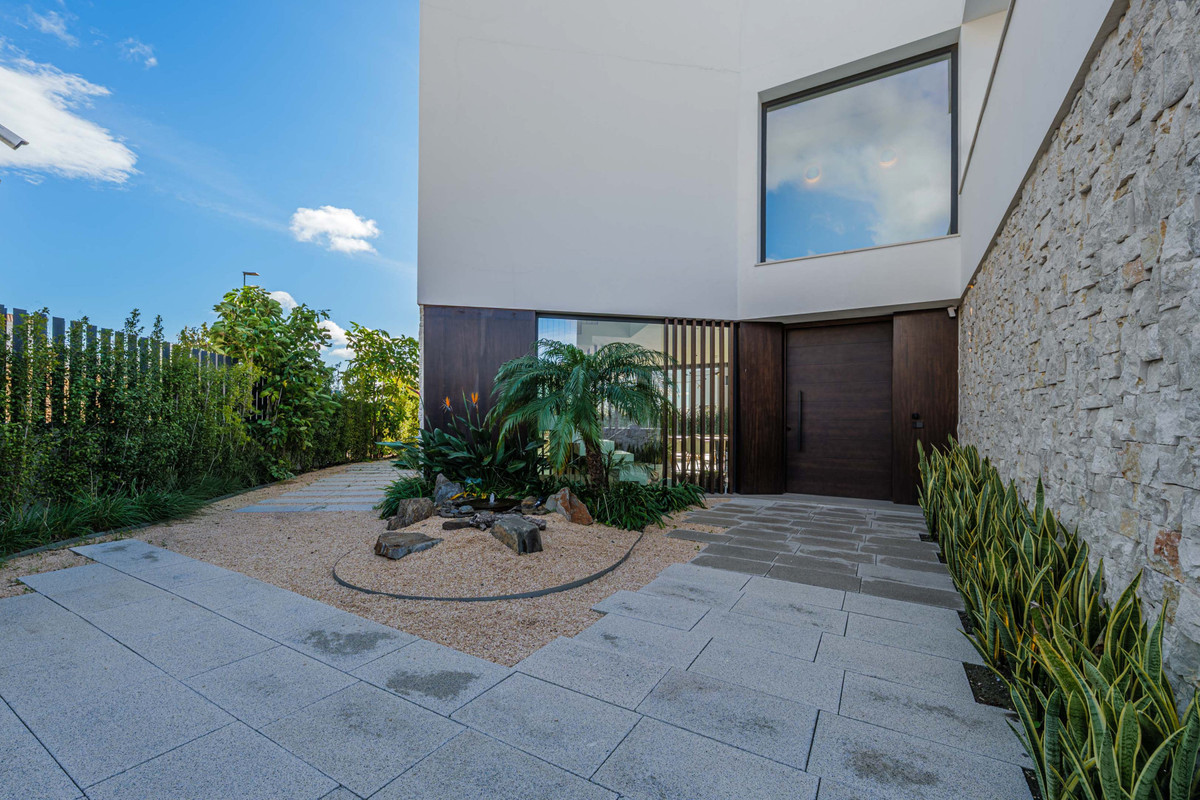 Se vende Villa - Chalet de 3 dormitorios en Costa Del Sol, Málaga, España
