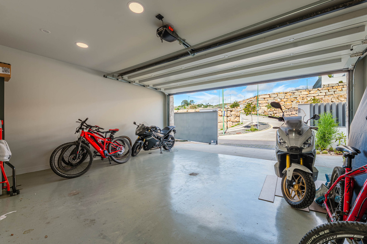 Se vende Villa - Chalet de 3 dormitorios en Costa Del Sol, Málaga, España