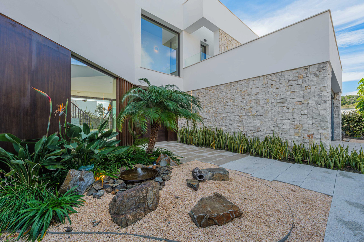 Se vende Villa - Chalet de 3 dormitorios en Costa Del Sol, Málaga, España