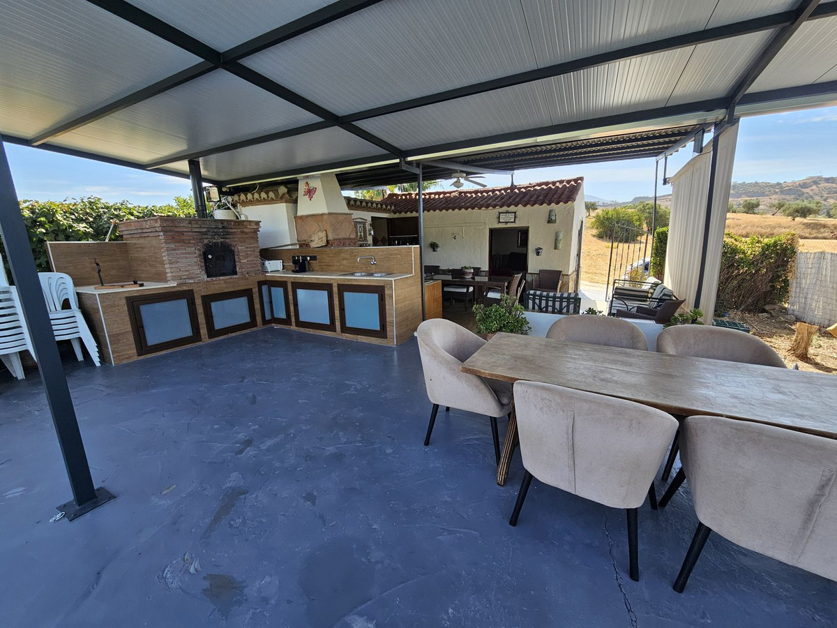 1 Bed Townhouse for sale in Coín Costa Del Sol, Málaga, Spain