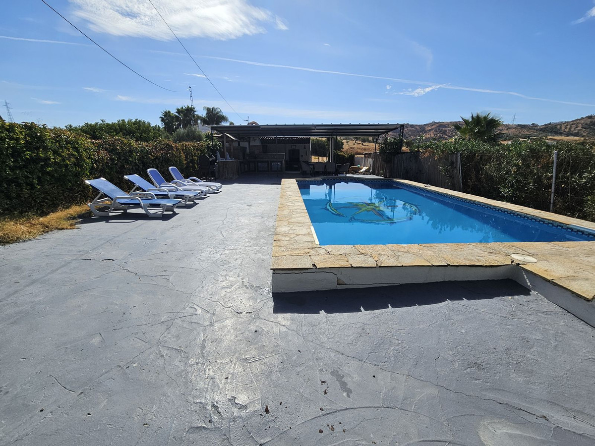 1 Bed Townhouse for sale in Coín Costa Del Sol, Málaga, Spain