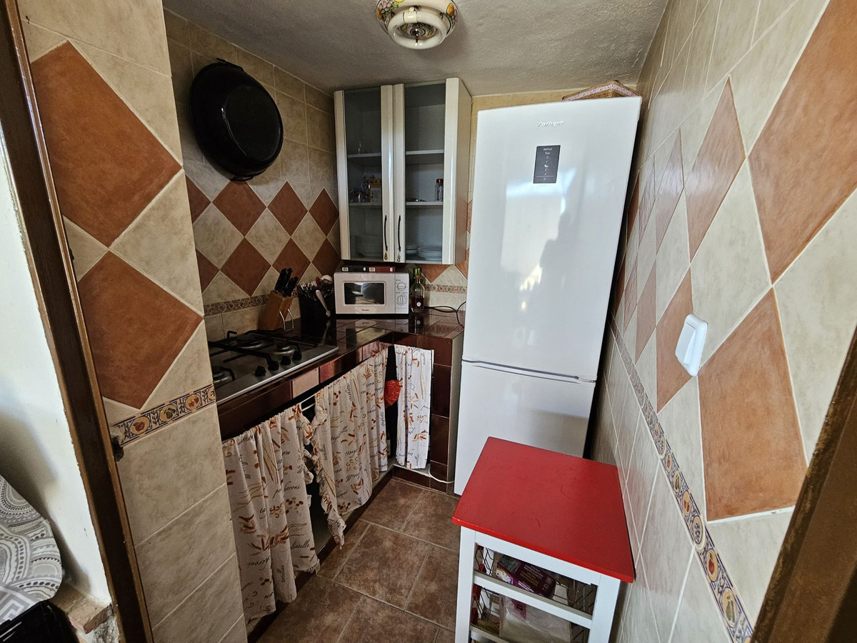 1 Bed Townhouse for sale in Coín Costa Del Sol, Málaga, Spain