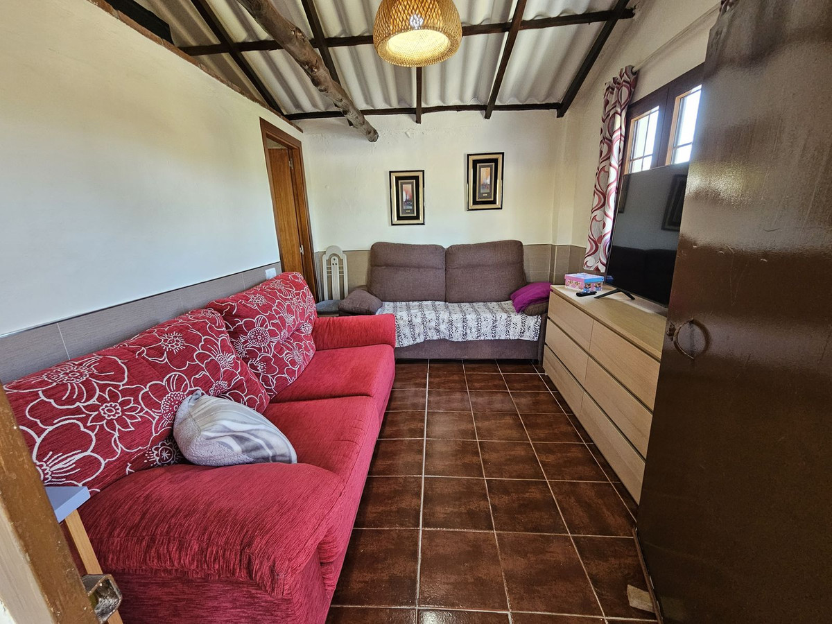 1 Bed Townhouse for sale in Coín Costa Del Sol, Málaga, Spain