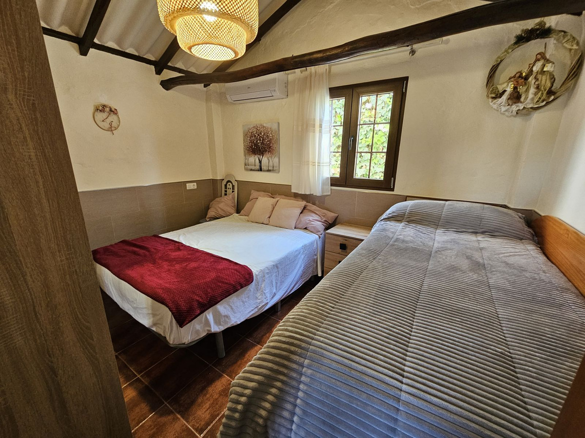 1 Bed Townhouse for sale in Coín Costa Del Sol, Málaga, Spain