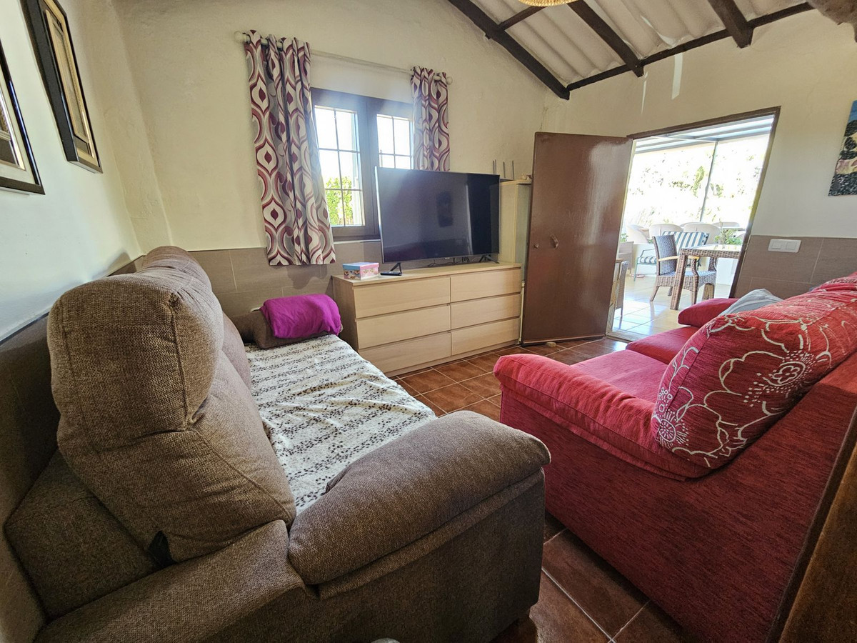 1 Bed Townhouse for sale in Coín Costa Del Sol, Málaga, Spain