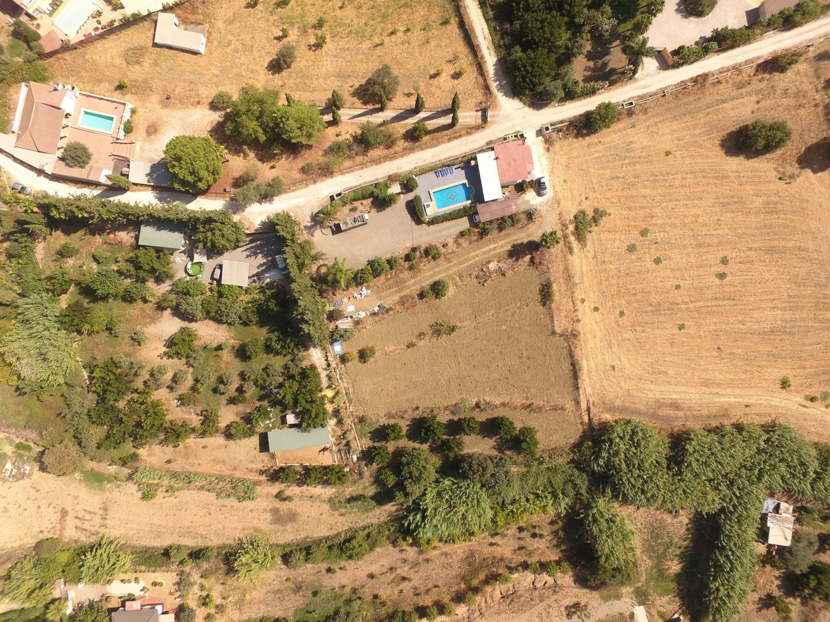 1 Bed Townhouse for sale in Coín Costa Del Sol, Málaga, Spain