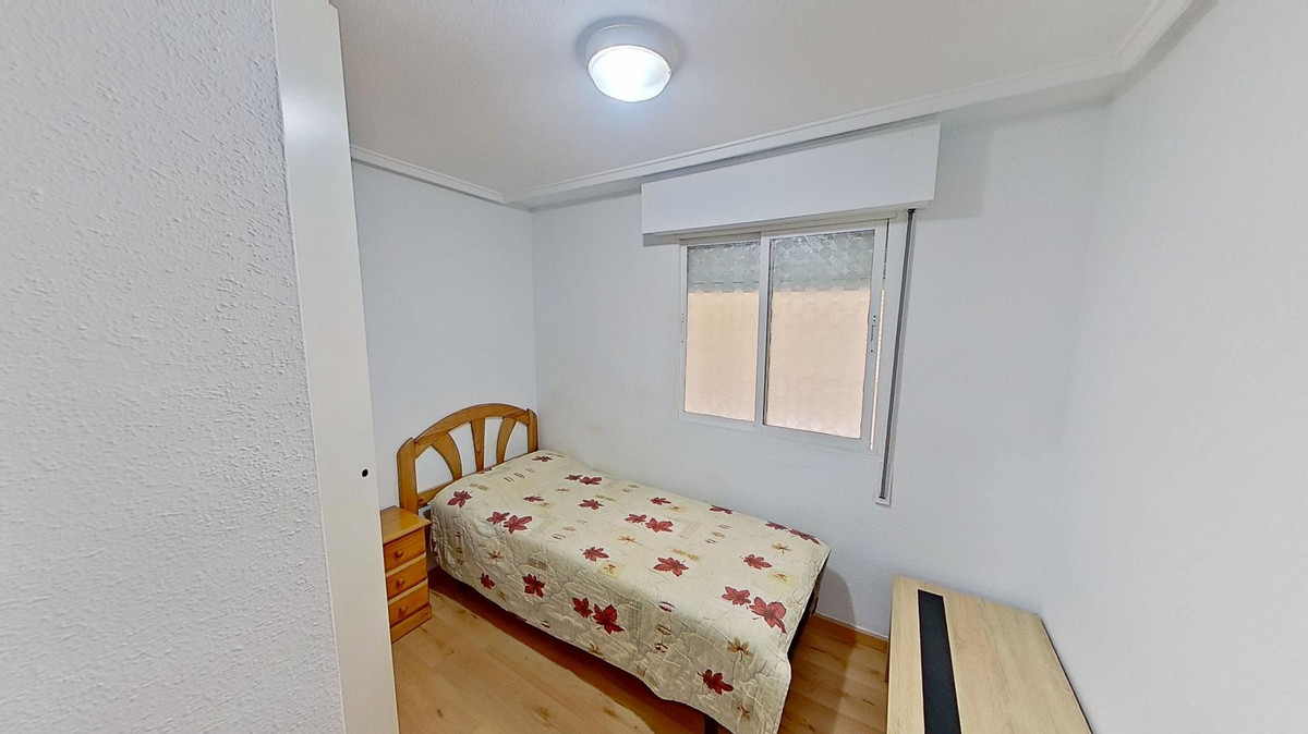 Se vende Apartamento Planta Media de 2 dormitorios en Costa Blanca, Alicante, España