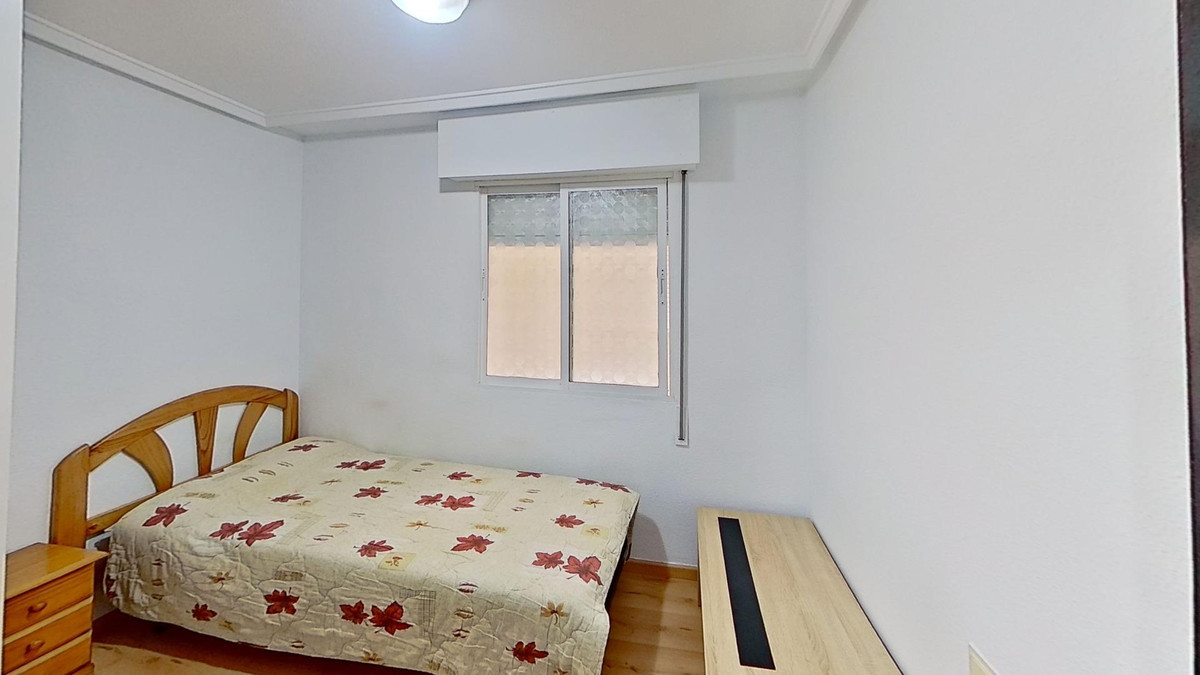 Se vende Apartamento Planta Media de 2 dormitorios en Costa Blanca, Alicante, España