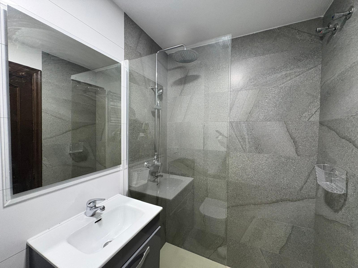 Se vende Apartamento Planta Media de 2 dormitorios en Costa Blanca, Alicante, España