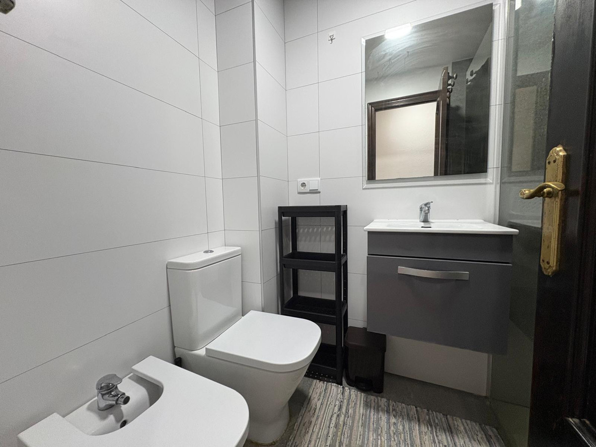 Se vende Apartamento Planta Media de 2 dormitorios en Costa Blanca, Alicante, España
