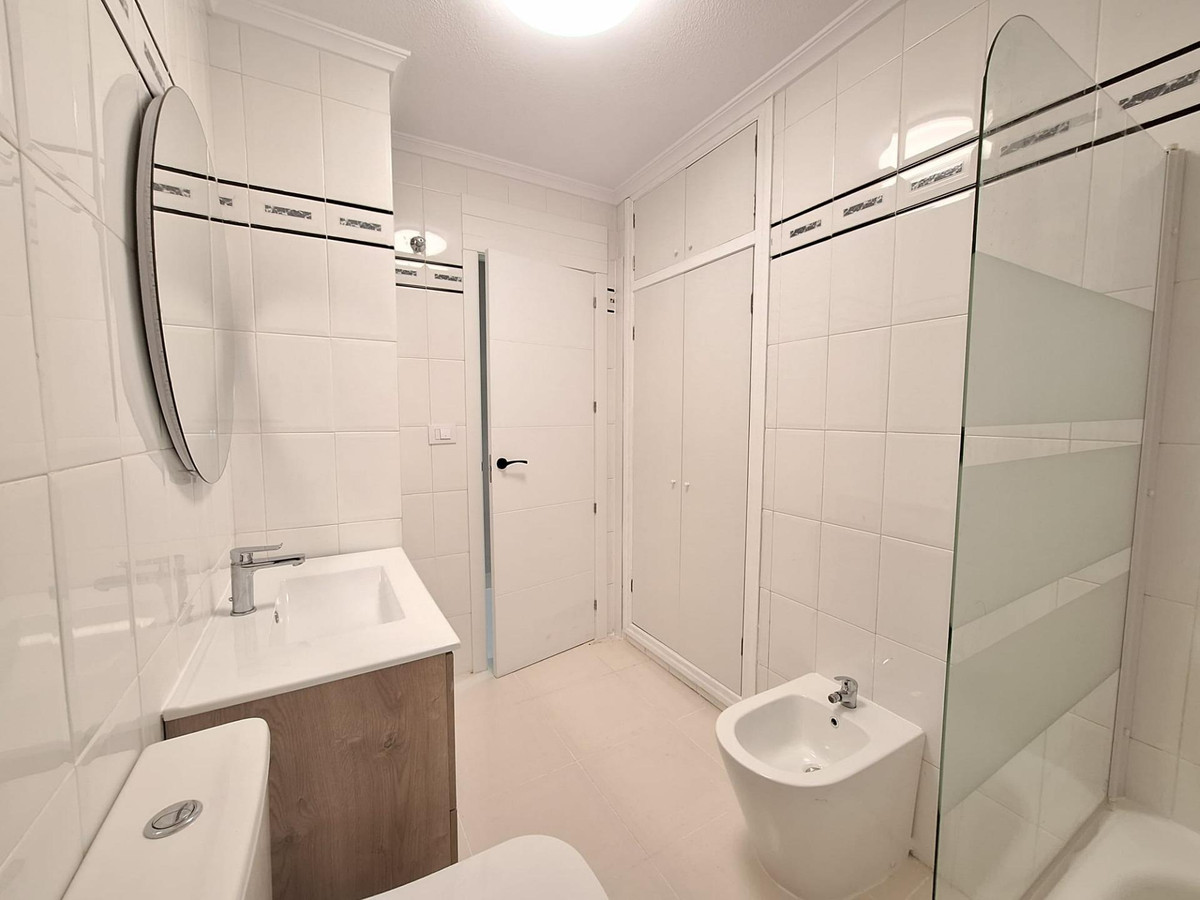 Se vende Apartamento Planta Media de 1 dormitorios en Costa Blanca, Alicante, España