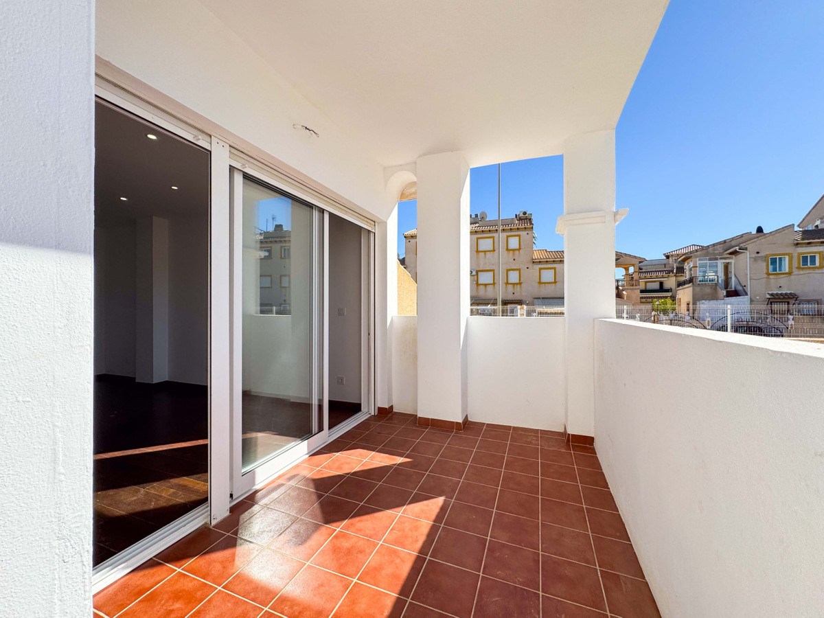 2 Bed Apartment for sale in Punta Prima Costa Blanca, Alicante, Spain