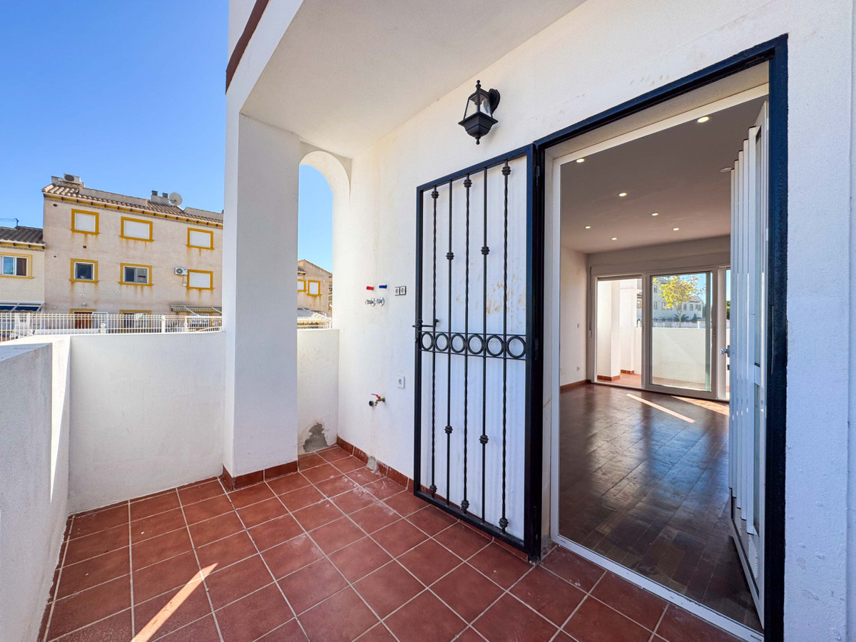 2 Bed Apartment for sale in Punta Prima Costa Blanca, Alicante, Spain