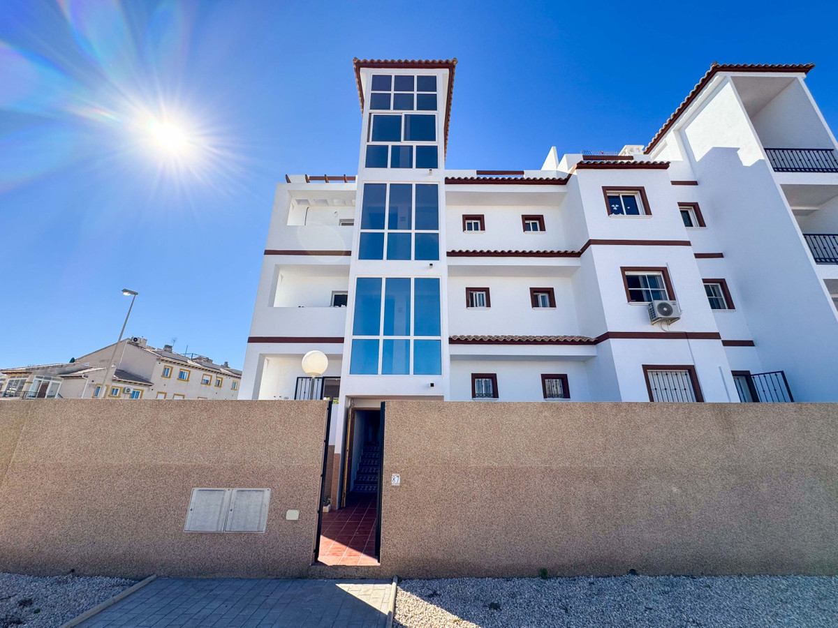 2 Bed Apartment for sale in Punta Prima Costa Blanca, Alicante, Spain