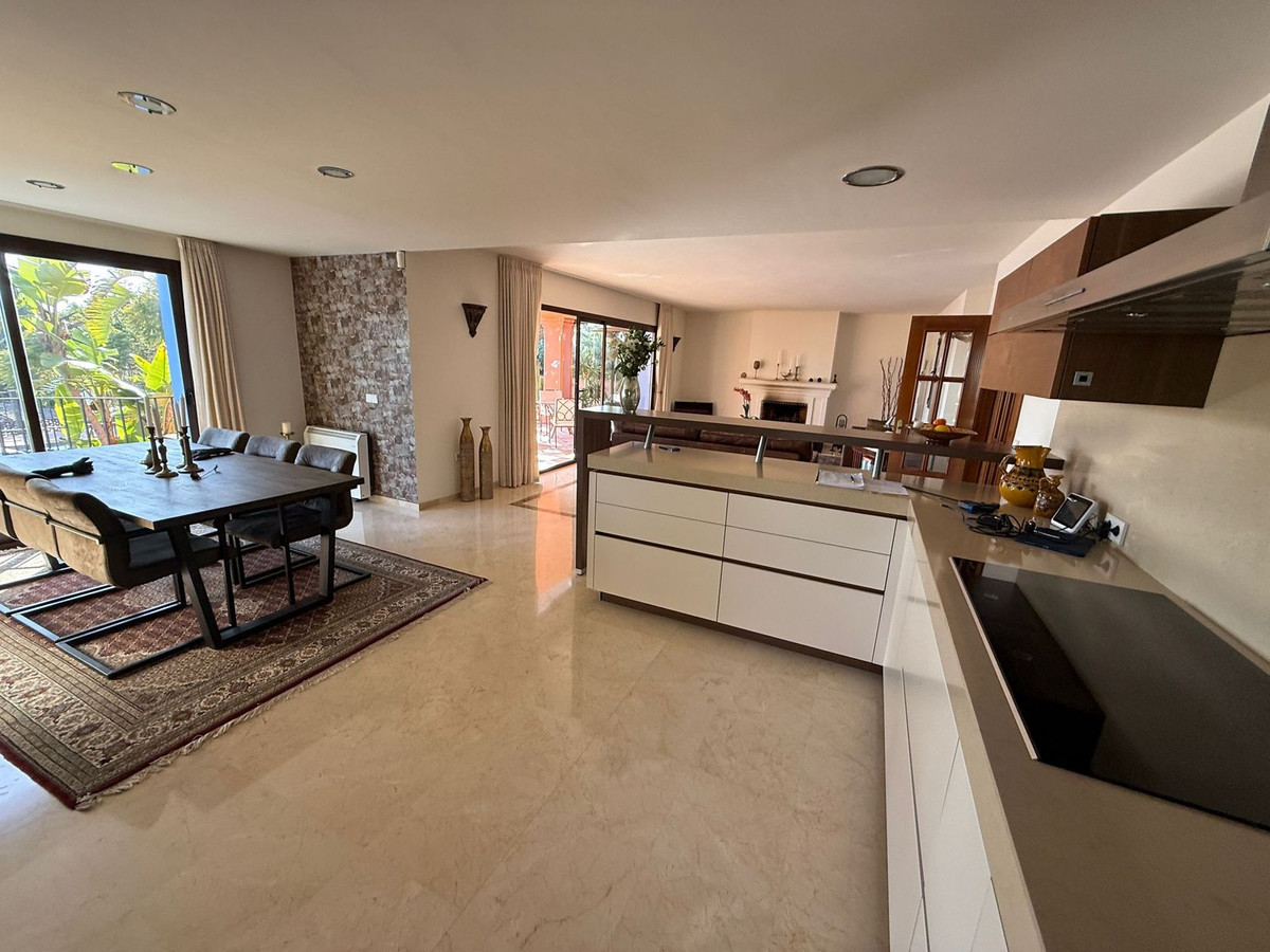 3 Bed Townhouse for sale in Marbesa Costa Del Sol, Málaga, Spain