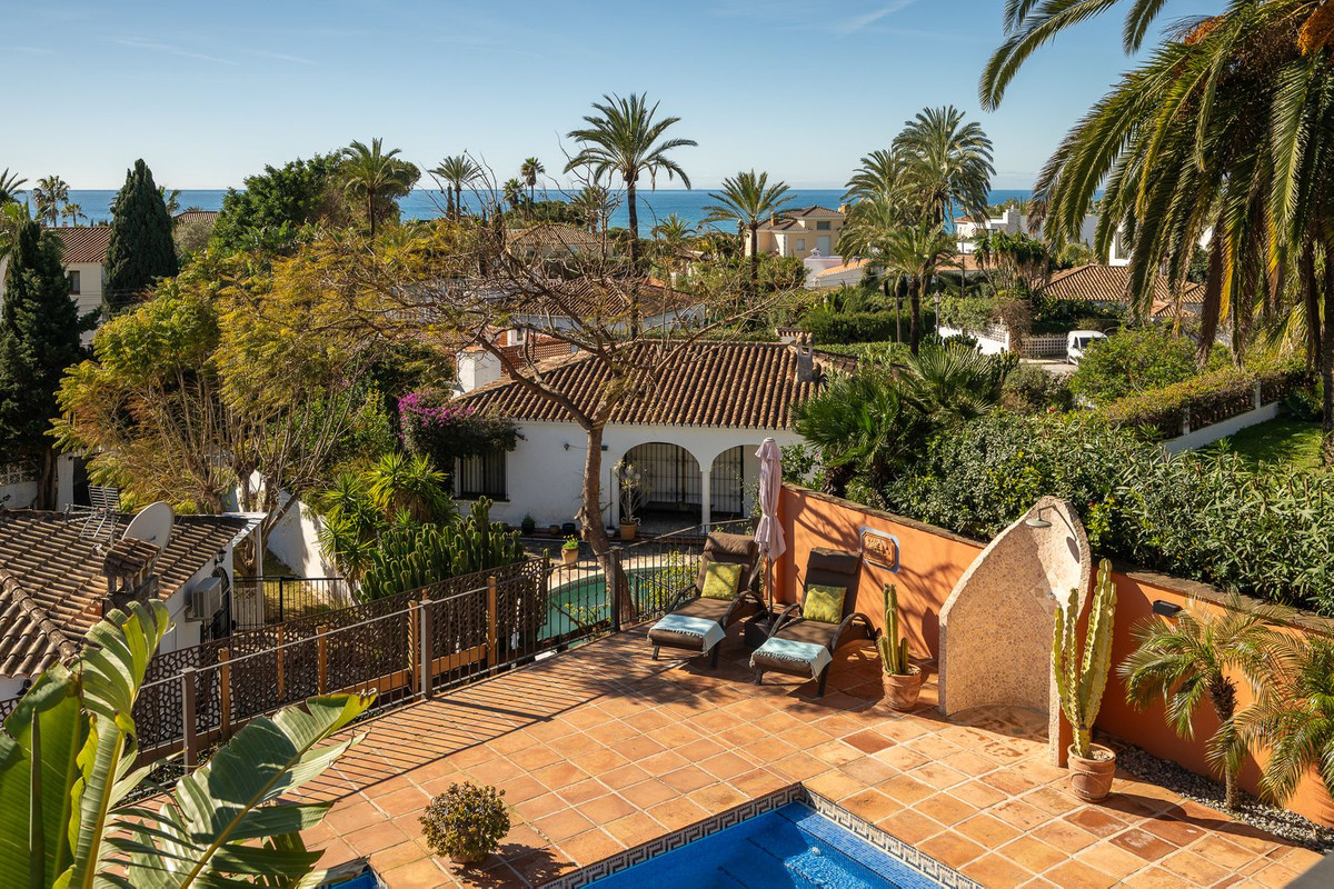 3 Bed Townhouse for sale in Marbesa Costa Del Sol, Málaga, Spain