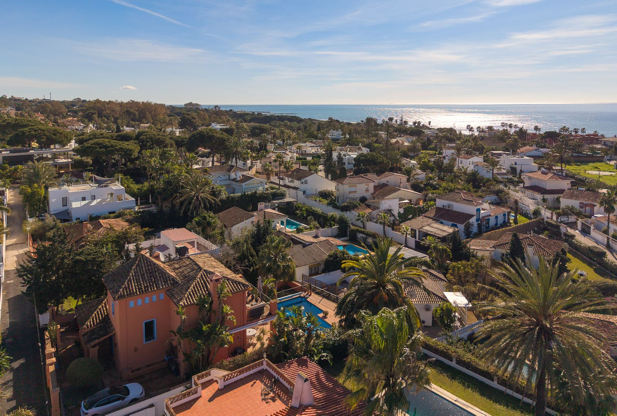 3 Bed Townhouse for sale in Marbesa Costa Del Sol, Málaga, Spain